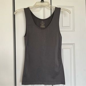 🗣️LAST CALL 11/8🗣️ Worthington - Stretchy Gray Tank